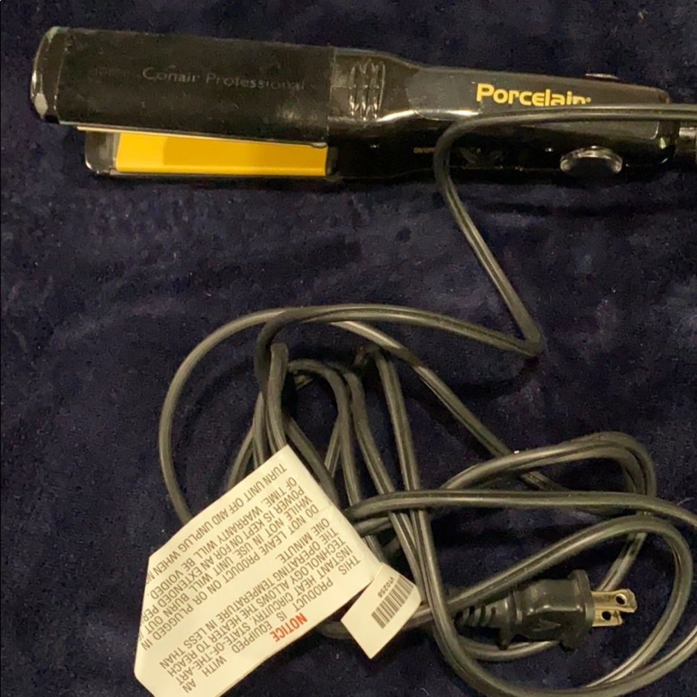 Conair pro porcelain flat iron